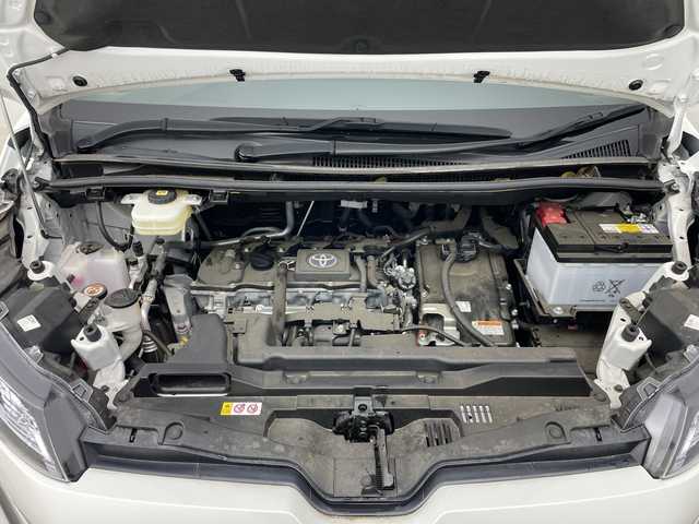 トヨタ ノア ハイブリッド Z 道央・札幌 2022(令4)年 0.4万km ホワイトパールクリスタルシャイン ・４ＷＤ/・純正１０．５インチディスプレイオーディオ＆ナビ＆ＴＶ＆ＢＴ＆ＤＶＤ＆ＣＤ＆ＨＤＭＩ＆ＡｐｐｌｅＣａｒＰｌａｙ＆ＡｎｄｒｏｉｄＡｕｔｏ/・全方向カメラ/・ＴＳＳ/・アダプティブクルーズコントロール/・横滑り防止装置/・レーンキープアシスト/・パーキングアシスト/・両側パワースライドドア/・パワーバックドア/・ハーフレザーシート/・前席シートヒーター/・オートライト/・オートマチックハイビーム/・ＬＥＤヘッドライト＆フォグ/・ステアリングヒーター/・ドアミラーヒーター/・電動パーキングブレーキ/・ブレーキホールド/・社外前後ドライブレコーダー/・純正ビルトインＥＴＣ