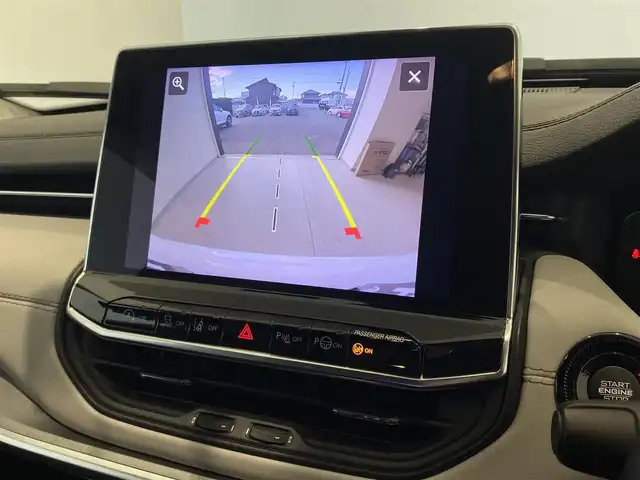 クライスラー・ジープ ジープ コンパス リミテッド 岐阜県 2021(令3)年 1.2万km パール オーディオナビゲーションシステム/　フルセグTV Bluetooth USB/　AppleCarPlay　Android Auto/アダプティブ クルーズ コントロール STOP GO機能付/LaneSense 車線逸脱警報プラス/前面衝突警報 クラッシュミティゲーション付/ブラインドスポットモニター リアクロスパスディテクション/ParkSenseフロント リアパークアシスト/ParkSense縦列 並列パークアシスト/Parkview リアバックアップカメラ/サラウンドビューカメラ/パワーバックドア/ブラックルーフレール