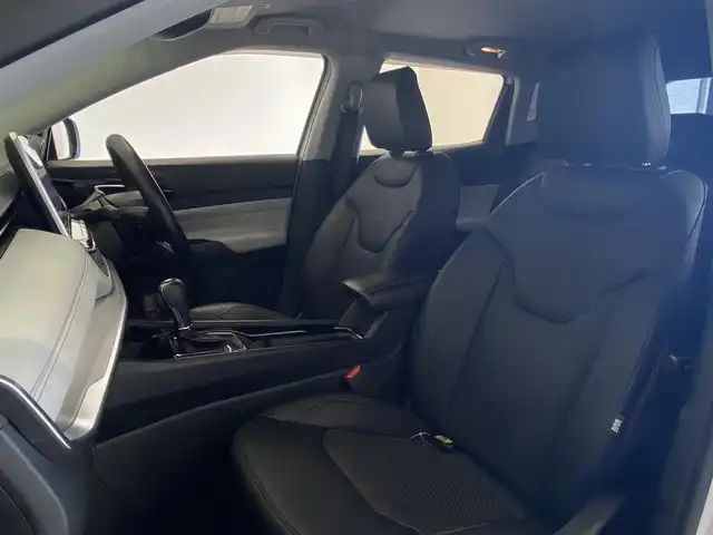 クライスラー・ジープ ジープ コンパス リミテッド 岐阜県 2021(令3)年 1.2万km パール オーディオナビゲーションシステム/　フルセグTV Bluetooth USB/　AppleCarPlay　Android Auto/アダプティブ クルーズ コントロール STOP GO機能付/LaneSense 車線逸脱警報プラス/前面衝突警報 クラッシュミティゲーション付/ブラインドスポットモニター リアクロスパスディテクション/ParkSenseフロント リアパークアシスト/ParkSense縦列 並列パークアシスト/Parkview リアバックアップカメラ/サラウンドビューカメラ/パワーバックドア/ブラックルーフレール