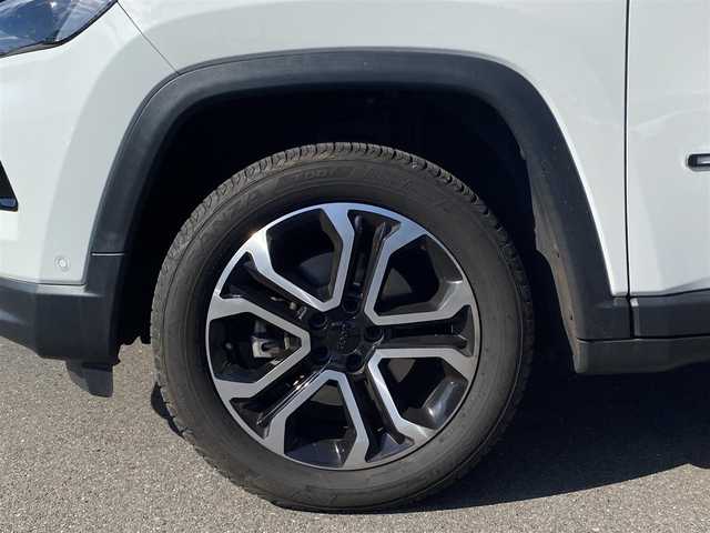 クライスラー・ジープ ジープ コンパス リミテッド 岐阜県 2021(令3)年 1.2万km パール オーディオナビゲーションシステム/　フルセグTV Bluetooth USB/　AppleCarPlay　Android Auto/アダプティブ クルーズ コントロール STOP GO機能付/LaneSense 車線逸脱警報プラス/前面衝突警報 クラッシュミティゲーション付/ブラインドスポットモニター リアクロスパスディテクション/ParkSenseフロント リアパークアシスト/ParkSense縦列 並列パークアシスト/Parkview リアバックアップカメラ/サラウンドビューカメラ/パワーバックドア/ブラックルーフレール