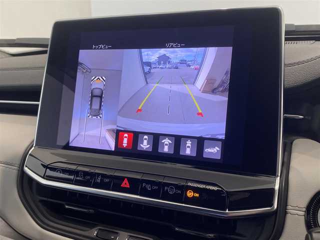 クライスラー・ジープ ジープ コンパス リミテッド 岐阜県 2021(令3)年 1.2万km パール オーディオナビゲーションシステム/　フルセグTV Bluetooth USB/　AppleCarPlay　Android Auto/アダプティブ クルーズ コントロール STOP GO機能付/LaneSense 車線逸脱警報プラス/前面衝突警報 クラッシュミティゲーション付/ブラインドスポットモニター リアクロスパスディテクション/ParkSenseフロント リアパークアシスト/ParkSense縦列 並列パークアシスト/Parkview リアバックアップカメラ/サラウンドビューカメラ/パワーバックドア/ブラックルーフレール