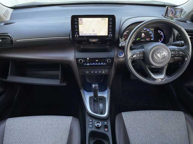 トヨタ ヤリスクロス ハイブリッド Z 岩手県 2020(令2)年 8.6万km ホワイトパールクリスタルシャイン 8型ナビ 全周囲C アドバンスドP ドラレコ シートヒーター ハーフレザーシート ビルドインETC2.0 レーダークルーズ ステアヒーター BSM 純正18インチAW ヒーター付ドアミラー オートLEDライト ダウンヒルアシスト