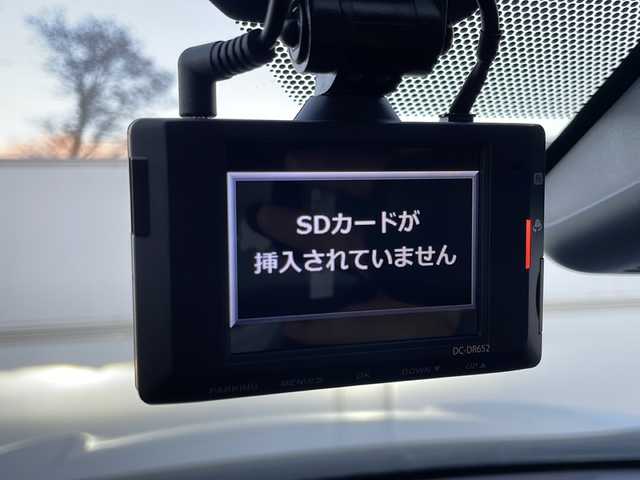 トヨタ ヤリスクロス ハイブリッド Z 岩手県 2020(令2)年 8.6万km ホワイトパールクリスタルシャイン 8型ナビ 全周囲C アドバンスドP ドラレコ シートヒーター ハーフレザーシート ビルドインETC2.0 レーダークルーズ ステアヒーター BSM 純正18インチAW ヒーター付ドアミラー オートLEDライト ダウンヒルアシスト