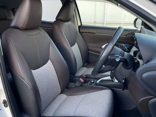 トヨタ ヤリスクロス ハイブリッド Z 岩手県 2020(令2)年 8.6万km ホワイトパールクリスタルシャイン 8型ナビ 全周囲C アドバンスドP ドラレコ シートヒーター ハーフレザーシート ビルドインETC2.0 レーダークルーズ ステアヒーター BSM 純正18インチAW ヒーター付ドアミラー オートLEDライト ダウンヒルアシスト