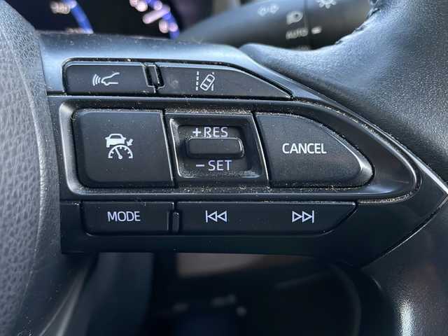 トヨタ ヤリスクロス ハイブリッド Z 岩手県 2020(令2)年 8.6万km ホワイトパールクリスタルシャイン 8型ナビ 全周囲C アドバンスドP ドラレコ シートヒーター ハーフレザーシート ビルドインETC2.0 レーダークルーズ ステアヒーター BSM 純正18インチAW ヒーター付ドアミラー オートLEDライト ダウンヒルアシスト