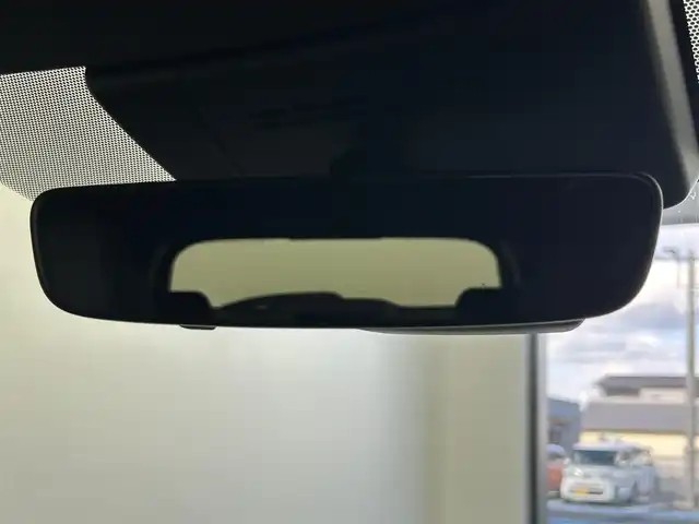 トヨタ カローラ クロス ハイブリッド Z 奈良県 2025(令7)年 1万km プラチナホワイトパールマイカ ・トヨタセーフティセンス/・プリクラッシュセーフティー/・レーンディーパーチャーアラート/・レーダークルーズコントロール/・レーンキープアシスト/・オートマチックハイビーム/・ロードサインアシスト/・先行車発進告知機能/寒冷地仕様/純正ディスプレイオーディオ１０．５インチ/・フルセグTV/Bluetooth/applecarplay//androidauto/miracast/HDMI /バックカメラ　/パワーシート/・ハーフレザーシート/・シートヒーター/ステアリングヒーター/電動リアゲート/SOSコール/純正フロアマット/LEDヘッドライト/・レベライザー有