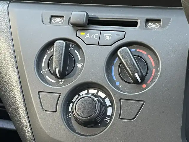 日産 デイズ B 滋賀県 2020(令2)年 4万km ホワイト 純正SDナビ/【Bluetooth/CD/DVD/SD/フルセグ】/クリアランスソナー/オートライト/電動格納ミラー/衝突軽減ブレーキ/横滑り防止装置