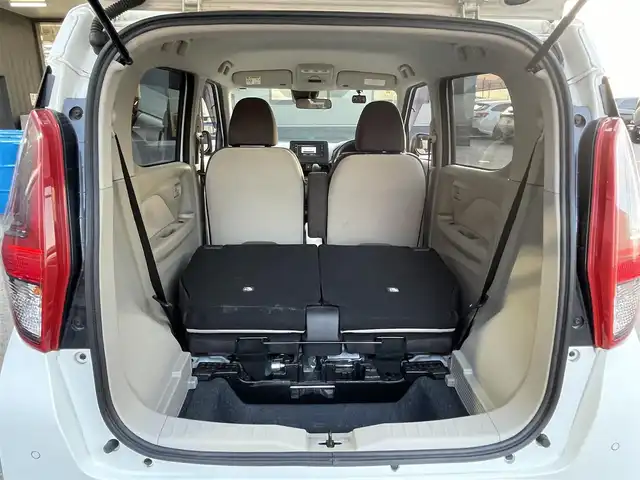 日産 デイズ B 滋賀県 2020(令2)年 4万km ホワイト 純正SDナビ/【Bluetooth/CD/DVD/SD/フルセグ】/クリアランスソナー/オートライト/電動格納ミラー/衝突軽減ブレーキ/横滑り防止装置