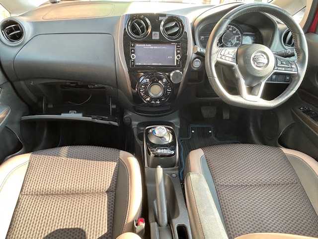 日産 ノート e－パワー メダリスト 宮城県 2018(平30)年 6.9万km 赤 ワンオーナー/純正ナビ（FM AM フルセグTV Bluetooth DVD SD Blu-ray）/全方位カメラ/バックカメラ/クルーズコントロール/ドライブレコーダー/ワイドミラー/ハーフレザーシート/ETC/LEDヘッドライト/純正フロアマット/純正アルミホイール/スマートキー/スペアキー×１/プリクラッシュセーフティ