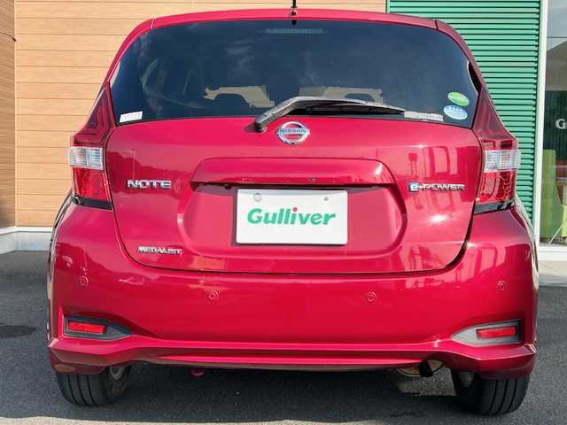 日産 ノート e－パワー メダリスト 宮城県 2018(平30)年 6.9万km 赤 ワンオーナー/純正ナビ（FM AM フルセグTV Bluetooth DVD SD Blu-ray）/全方位カメラ/バックカメラ/クルーズコントロール/ドライブレコーダー/ワイドミラー/ハーフレザーシート/ETC/LEDヘッドライト/純正フロアマット/純正アルミホイール/スマートキー/スペアキー×１/プリクラッシュセーフティ