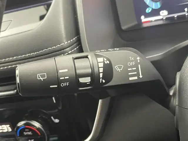 日産 エクストレイル G e－4ORCE 埼玉県 2024(令6)年 0.7万km ブリリアントホワイトパール BOSEオーディオ/アラウンドビューモニター/インテリジェントルームミラー/純正ナビ/フルセグTV/HUD/バグガード/オーバーフェンダー/リフトアップ/リアスポイラー/パワーシート/シートヒーター/シートメモリー/ハンドルヒーター/100v電源/LEDヘッドライト/19インチ純正アルミホイール/ETC2.0/BSM