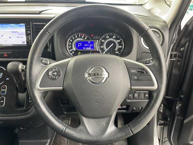 日産 デイズ ルークス ハイウェイスター Gターボ 道央・札幌 2018(平30)年 6.5万km チタニウムグレーメタリック ・4WD/ターボ/・日産純正SDナビ　MM317D-W/・Bluetooth/フルセグTV/CD/DVD/AUX/・アラウンドビューモニター/・クルーズコントロール/・エマージェンシーブレーキ/・両側パワースライドドア/・運転席　シートヒーター/・Full HD　ドライブレコーダー/・スペアキー　(1本)/・ドアバイザー/・オートマチックハービーム/・アイドリングストップ/・LEDヘッドライト/フォグランプ/・横滑り防止装置/・ETC