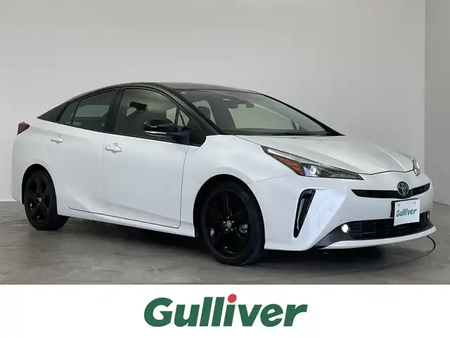 トヨタ プリウス S ツーリングセレ ブラックED 埼玉県 2021(令3)年 3.2万km パール 純正ディスプレイオーディオ/ Bluetooth USB接続/バックカメラ/トヨタセーフティセンス/プリクラッシュセーフティ/クリアランスソナー/パーキングアシストブレーキ/ふらつき検知/先行車発進のお知らせ/クルーズコントロール/ビルトインETC/ドライブレコーダー/シートヒーター/純正17インチアルミホイール/LEDオートライト/オートハイビーム/フォグライト/純正フロアマット/プッシュスタート/スマートキー