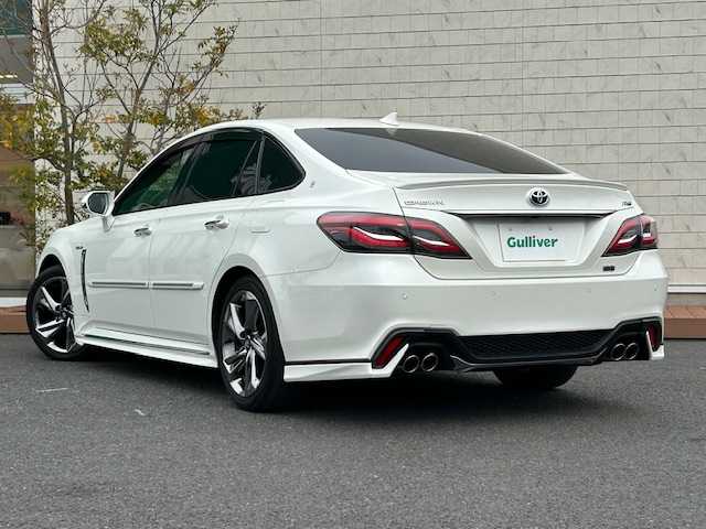 トヨタ クラウン ハイブリッド RS 茨城県 2019(令1)年 4.3万km ホワイトパールクリスタルシャイン 純正ナビ/サンルーフ/パワーシート　/シートヒーター　/ハンドルヒーター　/クルーズコントロール　/追尾走行/バックモニター/純正タイヤ　/純正フロアマット　/ＵＳＢ入力端子　/コーナーセンサー前後　/フルセグ　/ＡＭ/ＦＭ
