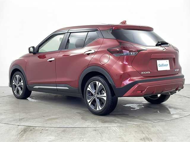 日産 キックス X ツートーンインテリアED 鹿児島県 2020(令2)年 3.7万km ラディアントレッド 純正ナビ/（CD/DVD/BT/フルセグTV）/プロパイロット/ステアリングヒーター/アラウンドビューモニター/電動パーキングブレーキ/オートホールド機能/オートライト/合皮シート/シートヒーター/デジタルインナーミラー/ビルトインETC/ドライブレコーダー（前後）/純正フロアマット/ドアバイザー