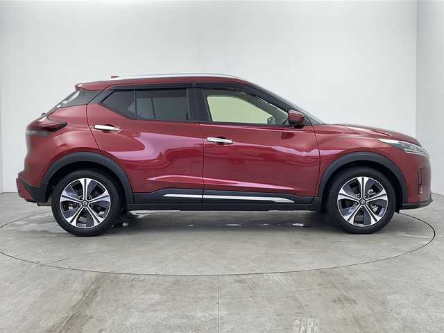 日産 キックス X ツートーンインテリアED 鹿児島県 2020(令2)年 3.7万km ラディアントレッド 純正ナビ/（CD/DVD/BT/フルセグTV）/プロパイロット/ステアリングヒーター/アラウンドビューモニター/電動パーキングブレーキ/オートホールド機能/オートライト/合皮シート/シートヒーター/デジタルインナーミラー/ビルトインETC/ドライブレコーダー（前後）/純正フロアマット/ドアバイザー