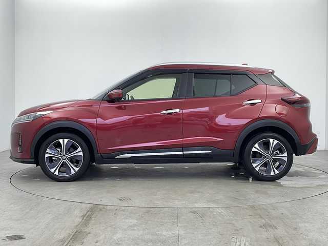 日産 キックス X ツートーンインテリアED 鹿児島県 2020(令2)年 3.7万km ラディアントレッド 純正ナビ/（CD/DVD/BT/フルセグTV）/プロパイロット/ステアリングヒーター/アラウンドビューモニター/電動パーキングブレーキ/オートホールド機能/オートライト/合皮シート/シートヒーター/デジタルインナーミラー/ビルトインETC/ドライブレコーダー（前後）/純正フロアマット/ドアバイザー