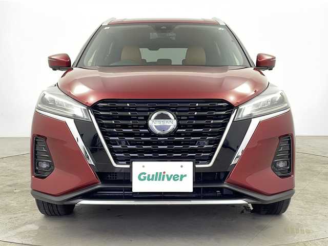 日産 キックス X ツートーンインテリアED 鹿児島県 2020(令2)年 3.7万km ラディアントレッド 純正ナビ/（CD/DVD/BT/フルセグTV）/プロパイロット/ステアリングヒーター/アラウンドビューモニター/電動パーキングブレーキ/オートホールド機能/オートライト/合皮シート/シートヒーター/デジタルインナーミラー/ビルトインETC/ドライブレコーダー（前後）/純正フロアマット/ドアバイザー