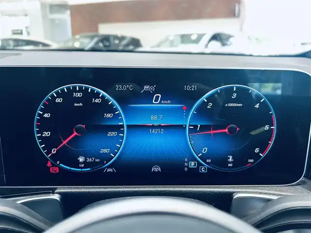 メルセデス・ベンツ ＧＬＢ２００ｄ 大阪府 2020(令2)年 1.5万km マウンテングレー ワンオーナー/レーダーセーフティ/ハーフレザー/メモリ付きパワーシート/シートヒーター/純正ナビ/TV/360度カメラ/純正18インチAW/LEDヘッドライト/電動リアゲート/ブラインドスポット/ACC/ワイヤレス充電