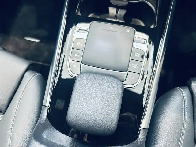 メルセデス・ベンツ ＧＬＢ２００ｄ 大阪府 2020(令2)年 1.5万km マウンテングレー ワンオーナー/レーダーセーフティ/ハーフレザー/メモリ付きパワーシート/シートヒーター/純正ナビ/TV/360度カメラ/純正18インチAW/LEDヘッドライト/電動リアゲート/ブラインドスポット/ACC/ワイヤレス充電