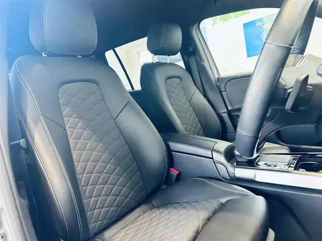 メルセデス・ベンツ ＧＬＢ２００ｄ 大阪府 2020(令2)年 1.5万km マウンテングレー ワンオーナー/レーダーセーフティ/ハーフレザー/メモリ付きパワーシート/シートヒーター/純正ナビ/TV/360度カメラ/純正18インチAW/LEDヘッドライト/電動リアゲート/ブラインドスポット/ACC/ワイヤレス充電