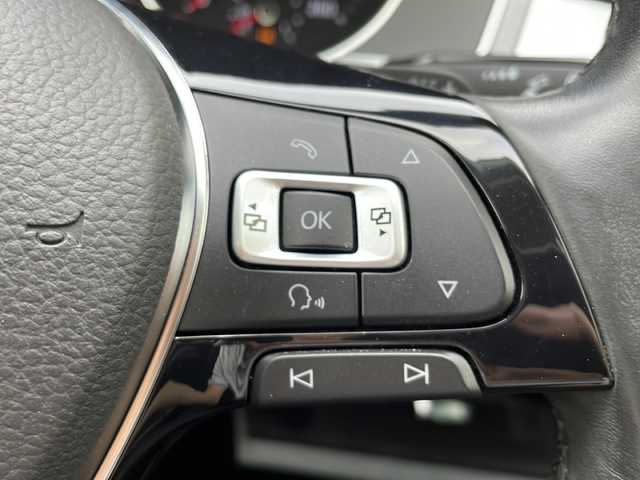 フォルクスワーゲン パサート ヴァリアント TSI コンフォート 岐阜県 2016(平28)年 4.5万km 黒