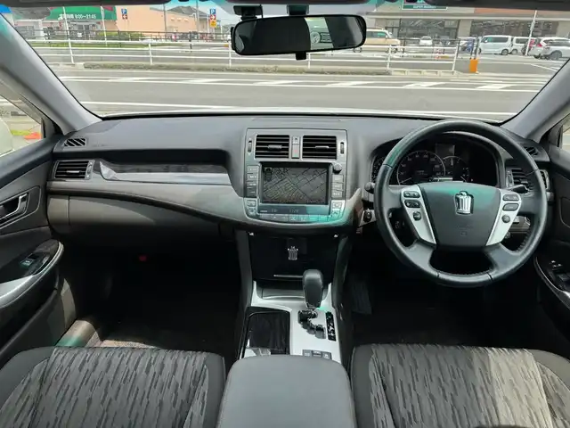 トヨタ クラウン アスリート 滋賀県 2010(平22)年 7.4万km ホワイトパールクリスタルシャイン 純正メーカーナビ/　フルセグ HDD AM FM/バックカメラ/ドライブレコーダー/ビルトインETC/クルーズコントロール/スマートキー×2/プッシュスタート/純正フロアマット/純正ドアバイザー/アルファード純正18インチアルミ/ステアリングスイッチ/