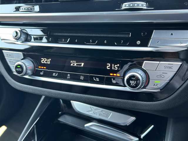ＢＭＷ Ｘ３ xDrive20d Mスポーツ 福岡県 2019(令1)年 4.6万km サファイアブラックP ハイラインパッケージ/アダプティブクルーズコントロール/ブラインドスポットモニター/レーンキープアシスト/茶革シート/全席シートヒーター/純正ナビ/フルセグTV/全方位カメラ/Bluetooth/スクリーンミラーリング/ヘッドアップディスプレイ/LEDヘッドライト/オートハイビーム/パワーバックドア/純正19インチアルミホイール/ミラー一体型ETC/取扱説明書