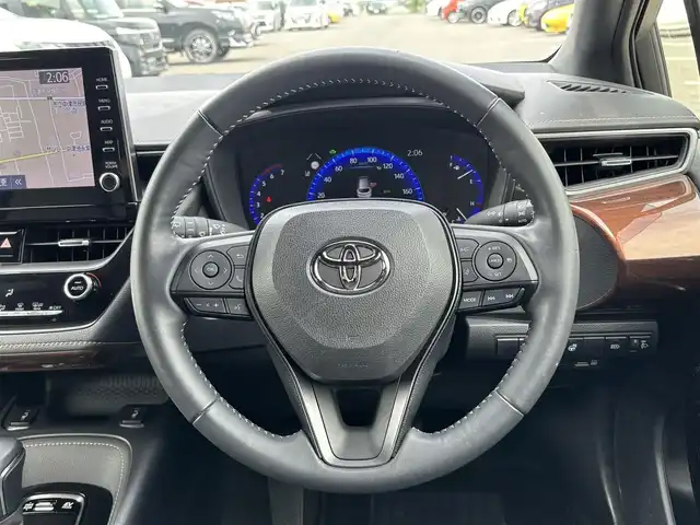 トヨタ カローラツーリング ハイブリッド ダブルバイビー 大分県 2020(令2)年 4万km ホワイトパールクリスタルシャイン ・純正ナビ(BT.USB.Miracast)/・バックカメラ/・フルセグテレビ/・プリクラッシュセーフティ/・レーダークルーズコントロール/・ブラインドスポットモニター/・ETC 2.0/・ドライブレコーダー/・シートヒーター/・ブレーキホールド/・オートハイビーム/・ハンドルヒーター/・ステアリングリモコン