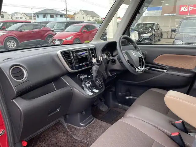 日産 デイズ ルークス HWS X Vセレクション 群馬県 2020(令2)年 4万km スパークリングレッド/ブラック (株)IDOMが運営する【じしゃロン伊勢崎店】の自社ローン専用車両になりますこちらは現金またはオートローンご利用時の価格です。自社ローンご希望の方は別途その旨お申付け下さい/・全方位カメラ/・純正オーディオ（KENWOOD）/・両側パワースライドドア/・オートライト/・オートマチックハイビーム/・横滑り防止/・衝突軽減ブレーキ/・レーンキープアシスト/・ウィンカーミラー/・プッシュスタート/・純正マット