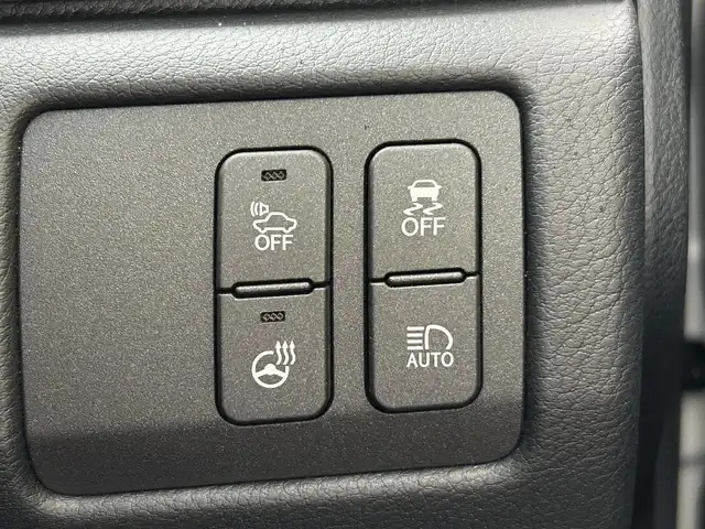 レクサス ＧＳ 300h Fスポーツ 兵庫県 2017(平29)年 3.7万km ホワイトノーヴァガラスフレーク 純正ナビ（AM/FM/CD/TV/BT)/フルセグTV/前方ドライブレコーダー/セーフティセンス/レーンキープアシスト/バックカメラ/プッシュスタート/革巻きステアリング/ステアリングヒーター/パドルシフト/クルーズコントロール（追従なし）/ビルドインETC/TVキャンセラー/シートメモリー/レザーシート/シートヒーター/ベンチレーション/リアサンシェード/純正フロアマット/ドアバイザー/純正19インチアルミホイール