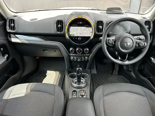 ＭＩＮＩ ＢＭＷ ミニ クロスオーバー クーパー D オール4 道東・釧路十勝 2020(令2)年 3万km ホワイト・シルバー ペッパーパッケージ/　・バックカメラ/　・パークディスタンスコントロール/　・MINIドライビングモード/アクティブクルーズコントロール/純正HDDナビ/BT/USB/シートヒーター/パワーバックドア/純正ドライブレコーダー(前)/アンビエントライト/ヘッドアップディスプレイ/アダプディブLEDヘッドライト/オートライト/LEDデイライト/フロント/リアフォグライト/ミラーETC/社外16インチAW/インテリジェントセーフティ