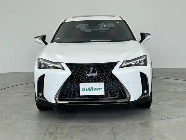 レクサス ＵＸ 250h Fスポーツ 愛知県 2020(令2)年 5.5万km ホワイトノーヴァガラスフレーク サンルーフ/3眼LEDヘッドライト/純正ナビ/バックカメラ/ブラインドスポットモニター/クルーズコントロール/電動リアゲード/レザーシート/パワーシート/シートヒーター/シートクーラー/ステアリングヒート/ドライブレコーダー/純正AW/パドルシフト/後退時連動式ドアミラー/オートホールド/レーンキープ/オートライト/オートマチックハイビーム/コーナリングライト