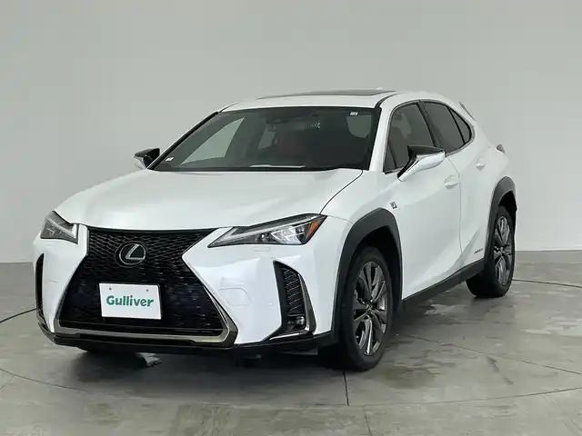 レクサス ＵＸ 250h Fスポーツ 愛知県 2020(令2)年 5.5万km ホワイトノーヴァガラスフレーク サンルーフ/3眼LEDヘッドライト/純正ナビ/バックカメラ/ブラインドスポットモニター/クルーズコントロール/電動リアゲード/レザーシート/パワーシート/シートヒーター/シートクーラー/ステアリングヒート/ドライブレコーダー/純正AW/パドルシフト/後退時連動式ドアミラー/オートホールド/レーンキープ/オートライト/オートマチックハイビーム/コーナリングライト