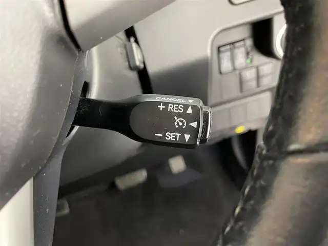 トヨタ ルーミー カスタムG－T 滋賀県 2018(平30)年 4.1万km ブラックマイカ/マゼンダベリーメタリック 禁煙車/純正ナビ/CD.DVD.Bluetooth.フルセグ/バックカメラ/衝突軽減ブレーキ/クルーズコントロール/両側パワースライドドア/前席シートヒーター/前後ドライブレコーダー/ビルトインETC/アイドリングストップ/ステアリングスイッチ/コーナーセンサー/オートライト/LEDヘッドライト/スマートキー