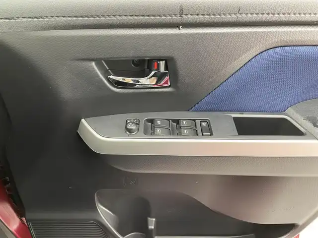 トヨタ ルーミー カスタムG－T 滋賀県 2018(平30)年 4.1万km ブラックマイカ/マゼンダベリーメタリック 禁煙車/純正ナビ/CD.DVD.Bluetooth.フルセグ/バックカメラ/衝突軽減ブレーキ/クルーズコントロール/両側パワースライドドア/前席シートヒーター/前後ドライブレコーダー/ビルトインETC/アイドリングストップ/ステアリングスイッチ/コーナーセンサー/オートライト/LEDヘッドライト/スマートキー