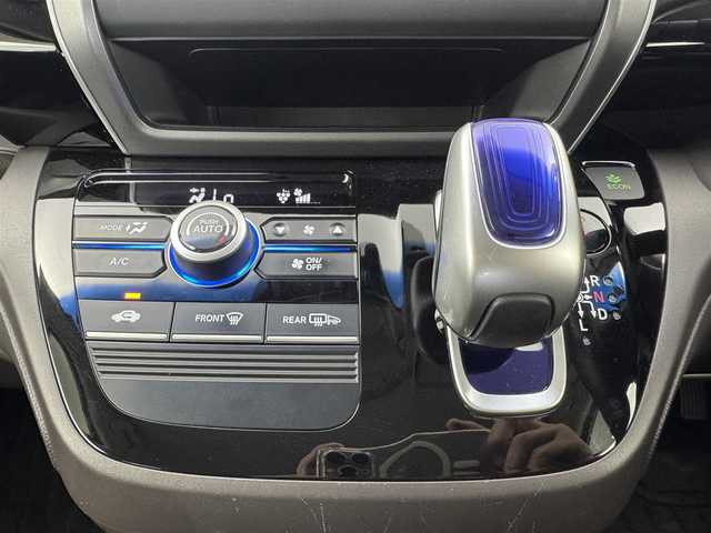 ホンダ フリード ハイブリット モデューロX ホンダセンシング 愛知県 2018(平30)年 7.1万km ホワイトオーキッドパール ホンダセンシング/　　・衝突軽減ブレーキシステム/　　・誤発進抑制機能/　　・歩行者事故低減ステアリング/　　・路外逸脱抑制機能/　　・アダプティブクルーズコントロール/　　・車線維持支援システム/純正7インチナビ　/　　・CD/DVD/BT/フルセグ/バックカメラ/ビルトインETC/革巻きステアリング/ステアリングリモコン/ハーフレザーシート/キャプテンシート/両側パワースライドドア/無限15インチアルミホイール/純正LEDヘッドライト/フォグランプ/取扱説明書/保証書