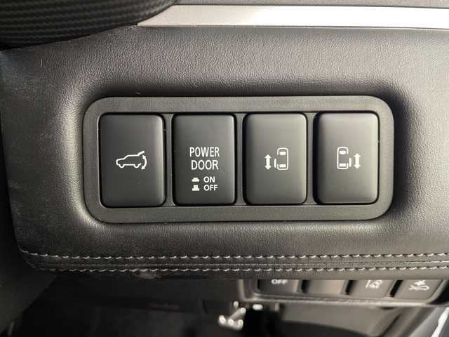 三菱 デリカＤ：５ ブラックエディション 埼玉県 2025(令7)年 0.1千km ホワイトダイヤモンド 登録済未使用/4WD/追従機能付クルーズコントロール/両側電動スライドドア/電動サイドステップ/アルパインナビ/CD/DVD/Bluetooth/フルセグ/フリップダウンモニター/全方位カメラ/電動リアゲート/運転席パワーシート/ブラインドスポットモニター/純正18インチアルミホイール/プッシュスタート/スマートキー