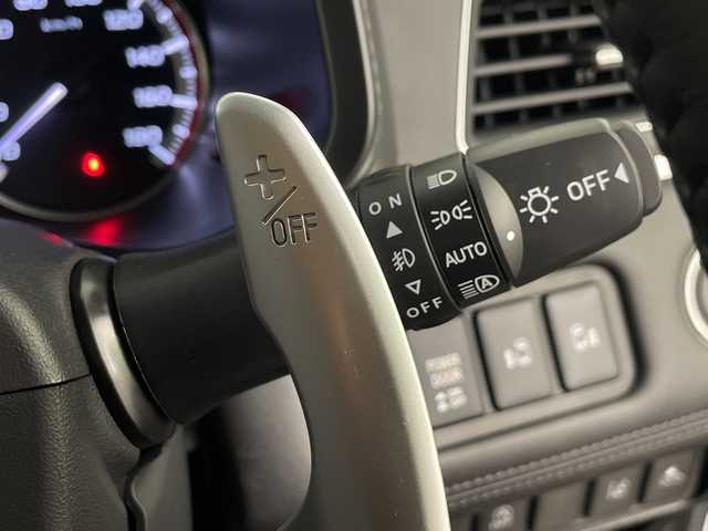 三菱 デリカＤ：５ ブラックエディション 埼玉県 2025(令7)年 0.1千km ホワイトダイヤモンド 登録済未使用/4WD/追従機能付クルーズコントロール/両側電動スライドドア/電動サイドステップ/アルパインナビ/CD/DVD/Bluetooth/フルセグ/フリップダウンモニター/全方位カメラ/電動リアゲート/運転席パワーシート/ブラインドスポットモニター/純正18インチアルミホイール/プッシュスタート/スマートキー