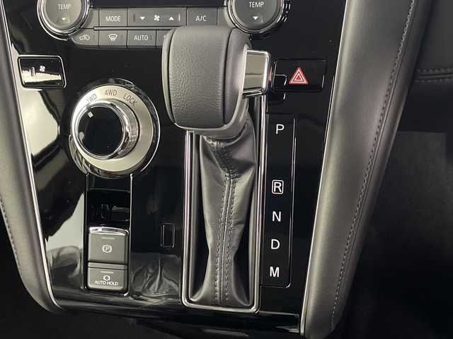 三菱 デリカＤ：５ ブラックエディション 埼玉県 2025(令7)年 0.1千km ホワイトダイヤモンド 登録済未使用/4WD/追従機能付クルーズコントロール/両側電動スライドドア/電動サイドステップ/アルパインナビ/CD/DVD/Bluetooth/フルセグ/フリップダウンモニター/全方位カメラ/電動リアゲート/運転席パワーシート/ブラインドスポットモニター/純正18インチアルミホイール/プッシュスタート/スマートキー