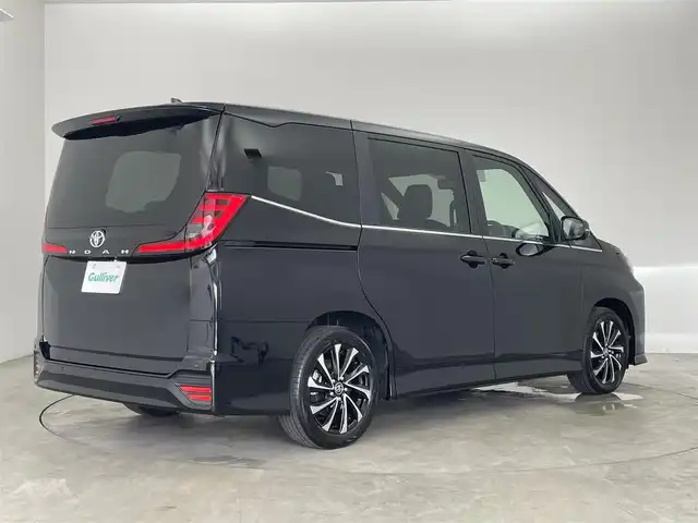 トヨタ ノア S－Z 埼玉県 2025(令7)年 0.1千km アティチュードブラックマイカ 登録済未使用車　/快適利便パッケージ　/純正１０．５インチディスプレイオーディオ　/ユニバーサルステップ　/パノラミックビューモニター　/ブラインドスポットモニター/ＤＶＤデッキ/デジタルミラー　/シートヒーター　/ビルトインＥＴＣ２．０