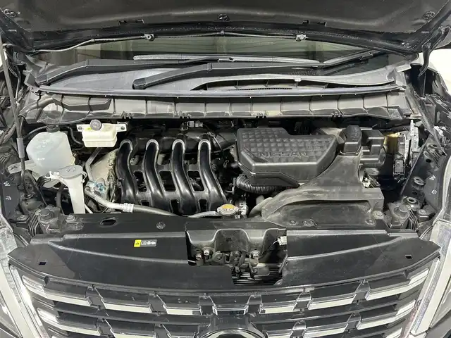 日産 セレナ ハイウェイスター V 佐賀県 2022(令4)年 2.6万km ダイヤモンドブラック 純正10インチナビ/フルセグTV/CD/DVD/Bluetooth/純正11インチフリップダウンモニター/全方位カメラ/デジタルインナールームミラー/ブラインドスポットモニター/衝突被害軽減装置/プロパイロット/レーダークルーズコントロール/レーンアシスト/ロードサインアシスト/オートライト/オートマチックハイビーム/LEDヘッドライト/フォグライト/前方ドライブレコーダー/ビルトインETC/電子パーキング/オートブレーキホールド/両側パワースライドドア/後席サンシェード/シートバックテーブル/ハンズフリースライドドア/スペアキー×1/純正フロアマット/純正16インチアルミホイール