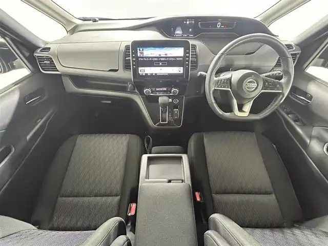 日産 セレナ ハイウェイスター V 佐賀県 2022(令4)年 2.6万km ダイヤモンドブラック 純正10インチナビ/フルセグTV/CD/DVD/Bluetooth/純正11インチフリップダウンモニター/全方位カメラ/デジタルインナールームミラー/ブラインドスポットモニター/衝突被害軽減装置/プロパイロット/レーダークルーズコントロール/レーンアシスト/ロードサインアシスト/オートライト/オートマチックハイビーム/LEDヘッドライト/フォグライト/前方ドライブレコーダー/ビルトインETC/電子パーキング/オートブレーキホールド/両側パワースライドドア/後席サンシェード/シートバックテーブル/ハンズフリースライドドア/スペアキー×1/純正フロアマット/純正16インチアルミホイール