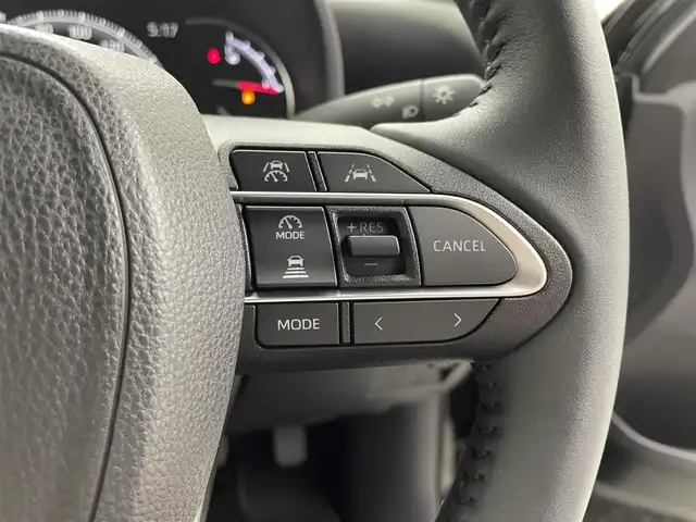 トヨタ ヴォクシー S－Z 福井県 2022(令4)年 1.4万km アティチュードブラックマイカ 純正10.5インチディスプレイオーディオ/（ナビ/Bluetooth/USB/Miracast/HDMI）/フルセグテレビ/バックカメラ/ETC/トヨタセーフティセンス/・プリクラッシュセーフティ/・レーンディパーチャーアラート/・オートマチックハイビーム/・ドライバー異常時対応システム/・発進遅れ告知機能/・レーントレーシングアシスト/・レーダークルーズコントロール/・ロードサインアシスト/・プロアクティブドライビングアシスト/・パーキングサポートブレーキ/オートブレーキホールド/ハーフレザーシート/シートヒーター/両側パワースライドドア/純正フロアマット/ステアリングスイッチ/革巻きステアリング/取扱説明書/保証書/スペアキー