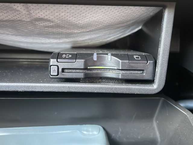 スバル フォレスター 2．0XT 鳥取県 2008(平20)年 8.3万km オブシディアンブラックパール ワンオーナー/オールモード4WD/S/Iドライブ/防水シート/純正キーレス/純正HDDナビ/クルーズコントロール/革巻ハンドル/キセノン/保証書・取説