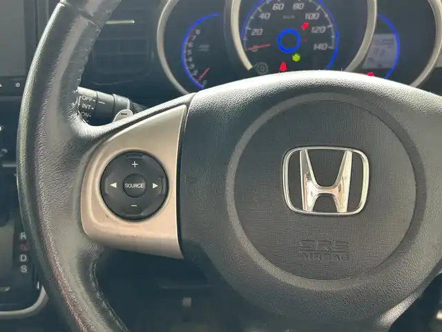 ホンダ Ｎ ＢＯＸ カスタム G ターボSSパッケージ 沖縄県 2014(平26)年 6.3万km ポリッシュドメタルメタリック (株)IDOMが運営する【じしゃロンコザ店】の自社ローン対象車両になります。こちらは現金ご利用時の価格です。自社ローンご希望の方は別途その旨お申付け下さい。/純正ナビ　/フルセグＴＶ　/Ｂｌｕｅｔｏｏｔｈ接続　/バックカメラ　/ドライブレコーダー　/両側パワースライドドア/衝突被害軽減システム　/クルーズコントロール　/シートヒーター　/プッシュスタート　/スマートキー　/オートライト