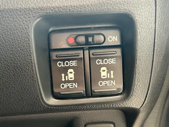 ホンダ Ｎ ＢＯＸ カスタム G ターボSSパッケージ 沖縄県 2014(平26)年 6.3万km ポリッシュドメタルメタリック (株)IDOMが運営する【じしゃロンコザ店】の自社ローン対象車両になります。こちらは現金ご利用時の価格です。自社ローンご希望の方は別途その旨お申付け下さい。/純正ナビ　/フルセグＴＶ　/Ｂｌｕｅｔｏｏｔｈ接続　/バックカメラ　/ドライブレコーダー　/両側パワースライドドア/衝突被害軽減システム　/クルーズコントロール　/シートヒーター　/プッシュスタート　/スマートキー　/オートライト