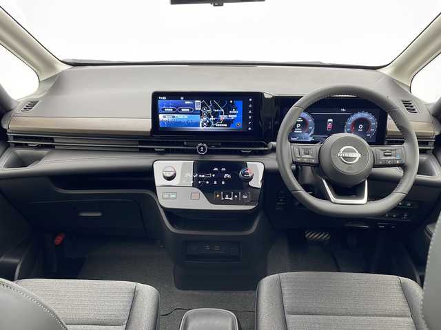 日産 セレナ e－パワー ハイウェイスター V 千葉県 2025(令7)年 0.1千km 白Ⅱ プロパイロット/インテリジェントエマージェンシーブレーキ/レーンキープアシスト/12.3型純正ナビ/　　Bluetooth/AM/FM/アラウンドビューモニター/ビルトインETC/デジタルインナーミラー/両側パワースライドドア/ハンズフリードア/オートライト/LEDヘッドライト/フォグランプ/電子パーキング/ブレーキホールド/プッシュスタート/スマートキー