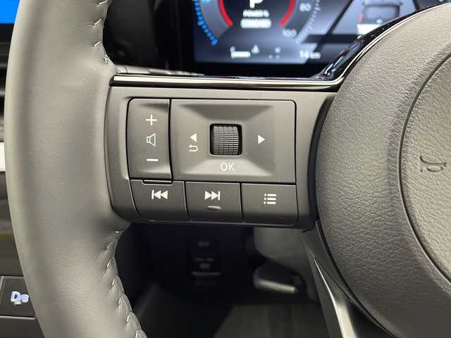 日産 セレナ e－パワー ハイウェイスター V 千葉県 2025(令7)年 0.1千km 白Ⅱ プロパイロット/インテリジェントエマージェンシーブレーキ/レーンキープアシスト/12.3型純正ナビ/　　Bluetooth/AM/FM/アラウンドビューモニター/ビルトインETC/デジタルインナーミラー/両側パワースライドドア/ハンズフリードア/オートライト/LEDヘッドライト/フォグランプ/電子パーキング/ブレーキホールド/プッシュスタート/スマートキー