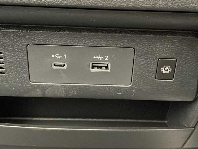 日産 セレナ e－パワー ハイウェイスター V 千葉県 2025(令7)年 0.1千km 白Ⅱ プロパイロット/インテリジェントエマージェンシーブレーキ/レーンキープアシスト/12.3型純正ナビ/　　Bluetooth/AM/FM/アラウンドビューモニター/ビルトインETC/デジタルインナーミラー/両側パワースライドドア/ハンズフリードア/オートライト/LEDヘッドライト/フォグランプ/電子パーキング/ブレーキホールド/プッシュスタート/スマートキー